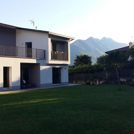 White House Lucia Villa Colico Bagian luar foto